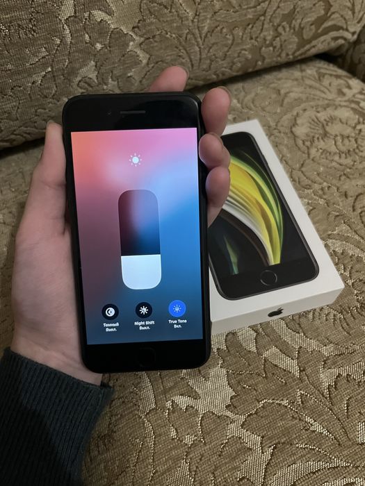 Прод. Iphone SE 2020 / Айфон СЕ 2020