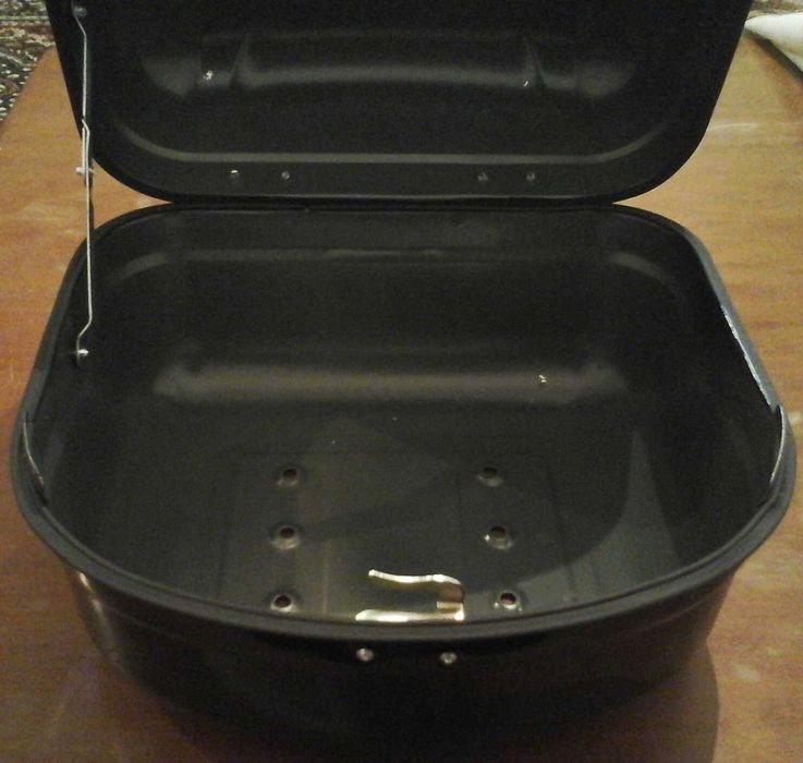 Кофра (багажник) железный, для заднего крепления