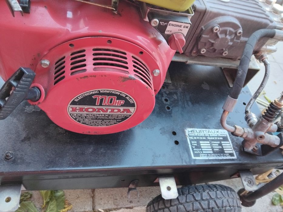 Водоструйка Honda 11ps 200bar Машина за Отпушвате на Канали