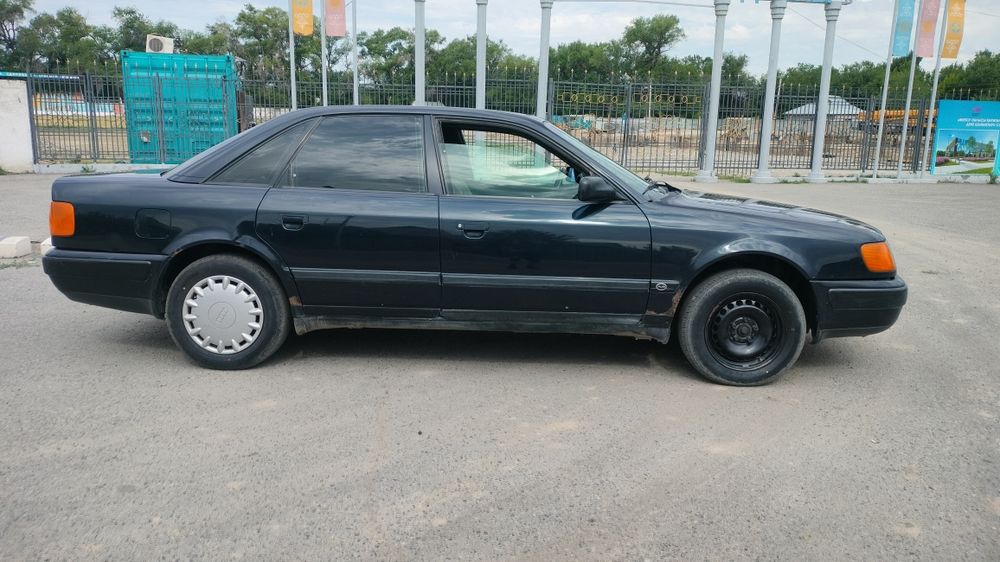 Продам Audi C4 100