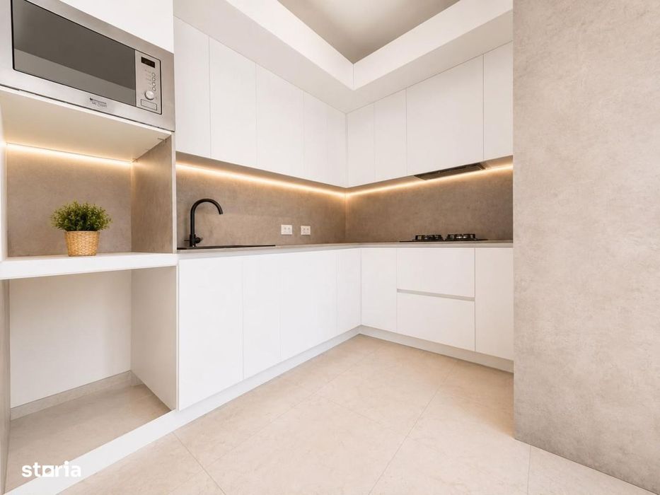 Prima inchiriere | 2 camere  Unirii - Decebal| 63 mp | Balcon generos