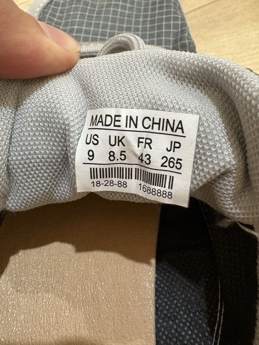 Продам кроссовки мужские