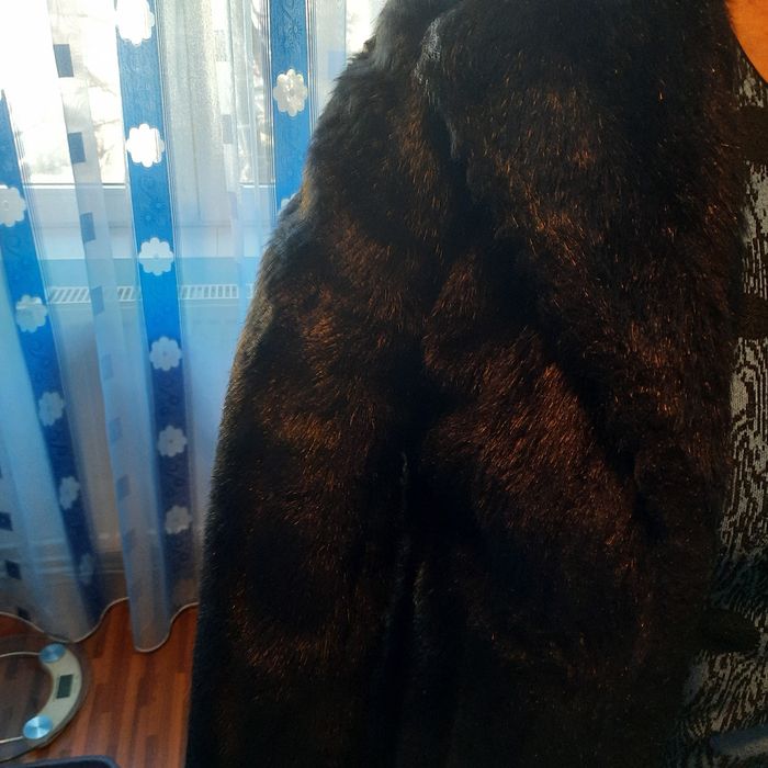 Haină de blană artificială