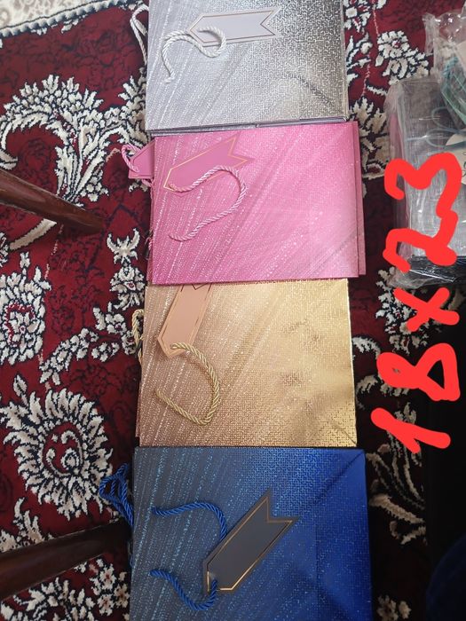 Продам подарочные пакеты