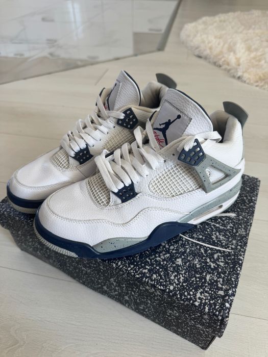 Обувки Jordan 4