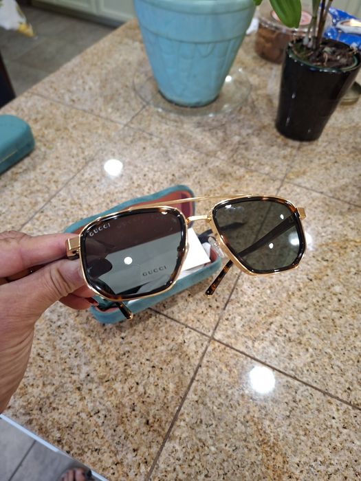 Очила Gucci с кутия и торбичка