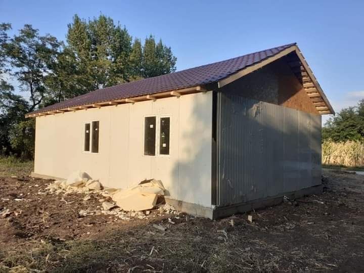 Vand case modulare pe structura metalica usoara