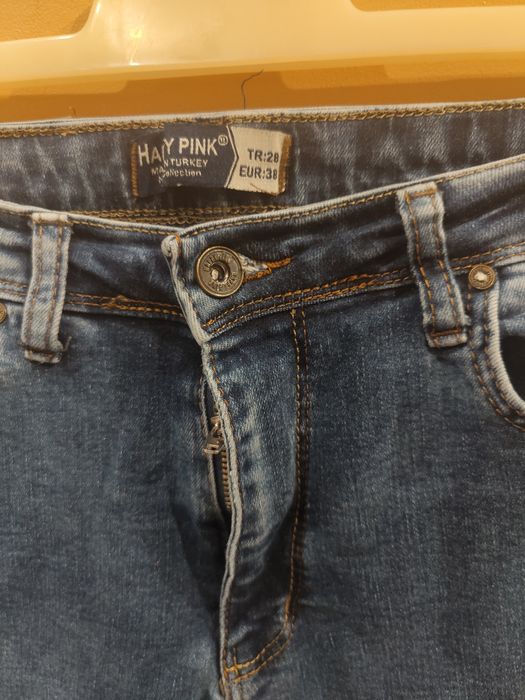 Blugi utilizați stare buna