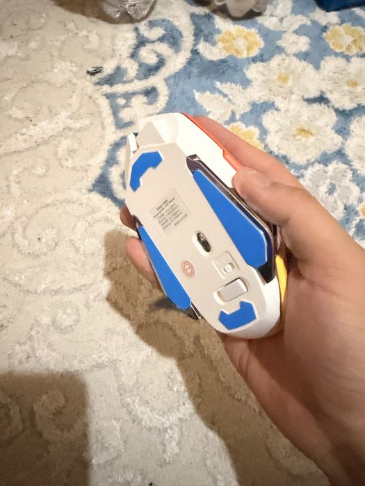 Продается игровая мышь