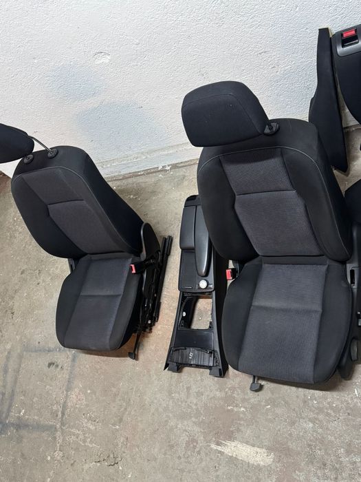 Interior complect Mercedes W204 scaune incalzite impecabil Break