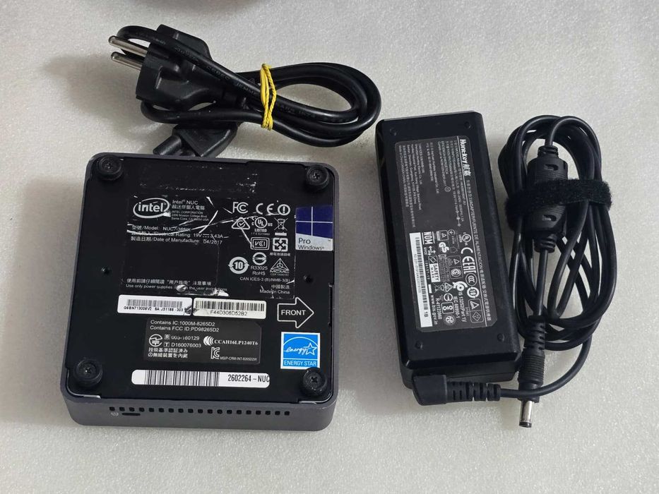 Mini PC Intel NUC NUC7i3BNK, Core i3-7100U 2.40GHz, 8GB RAM, 240GB SSD, Windows 11 Pro