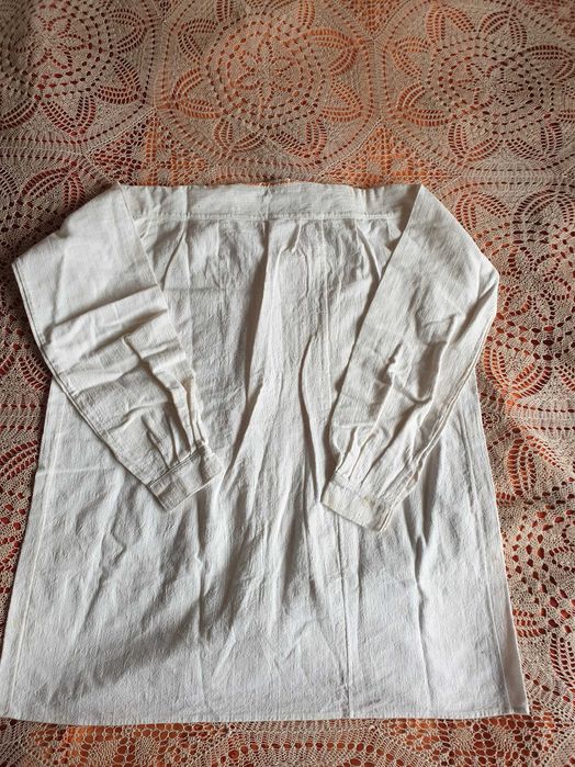 Автентични ризи от народна носия