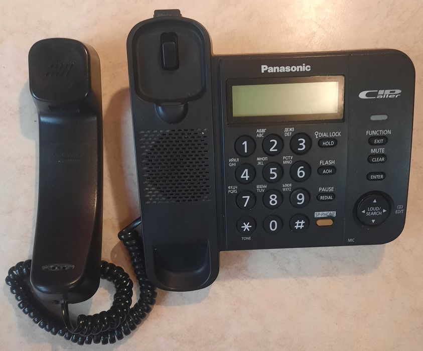 Телефон Panasonic KX-TS2358RU