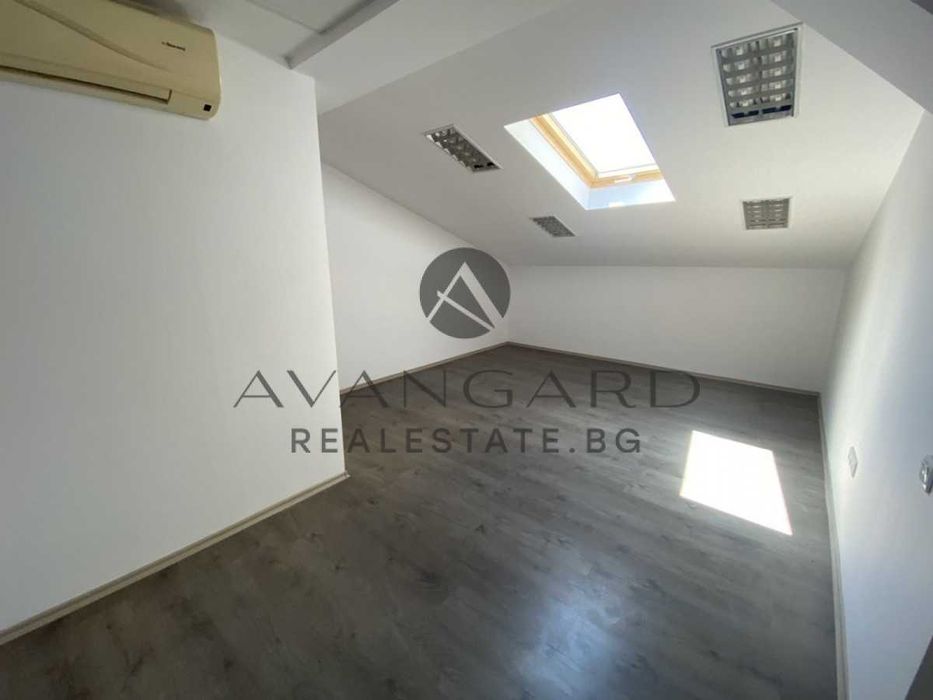 Продава се Офис в Пловдив, Център - 213 кв.м за 918 €/кв.м - Снимка #6