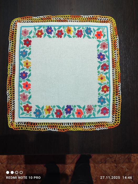 Batiste cusute de mână