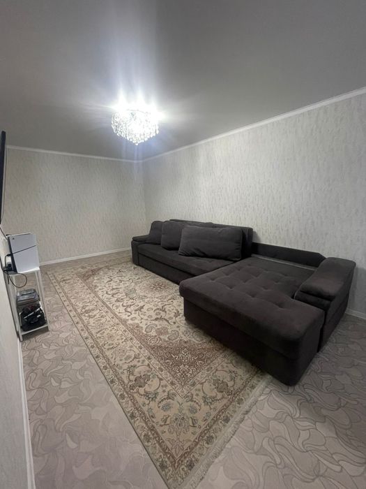 Продам 4ком в 6 мкрн