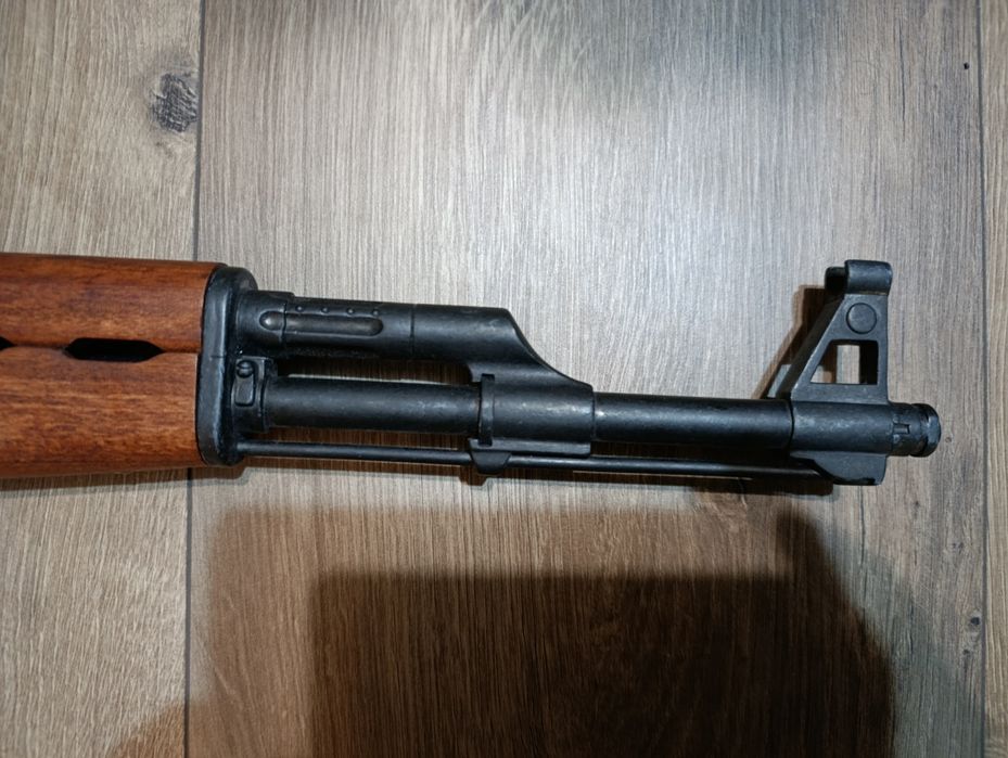 Продавам реплика на АК-47