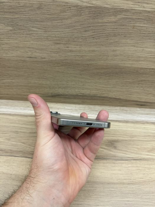 iPhone 15 Pro Max Natural Titanium