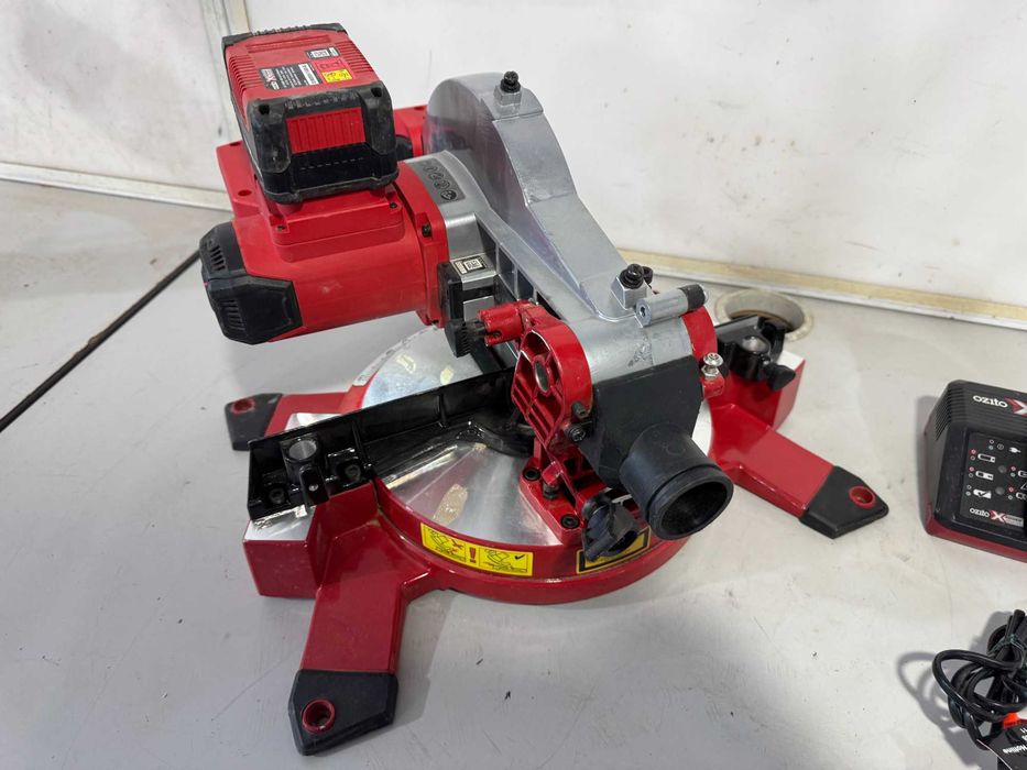 Циркуляр  пендула - Einhell 18V / 210mm