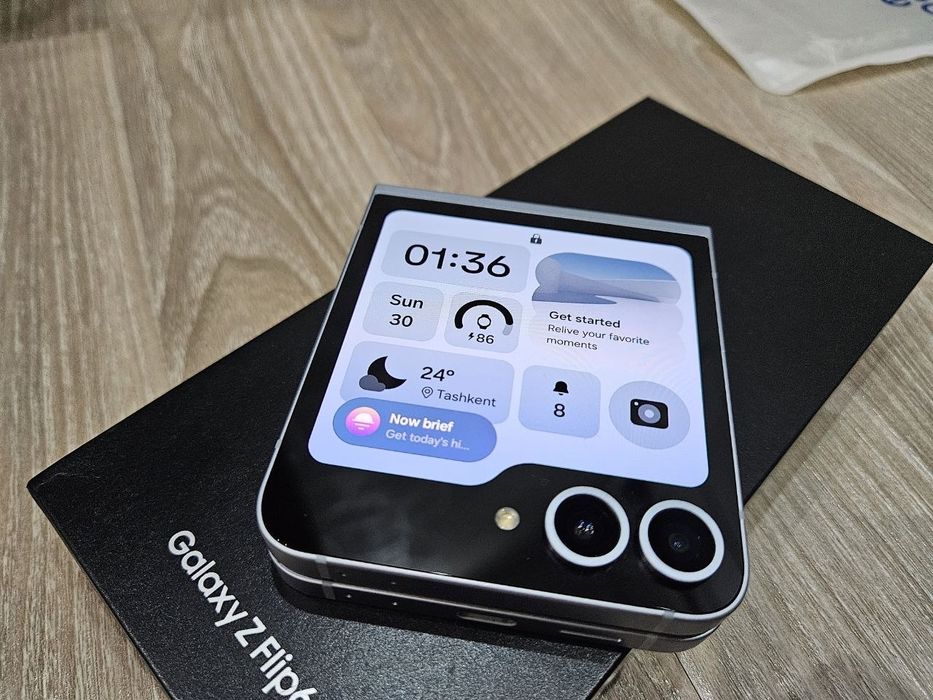 Продам Samsung Galaxy Z Flip 6 12/256