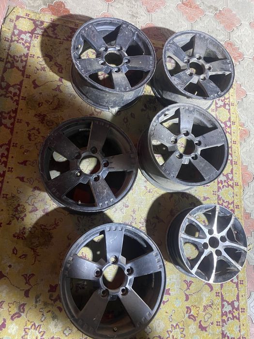 Литые диски на ниву 5шт