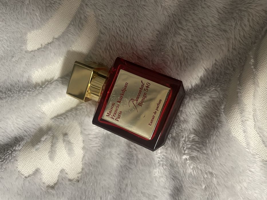 Jo Malone dark amber  Narciso Maison francis kurkdjian baccarat rouge