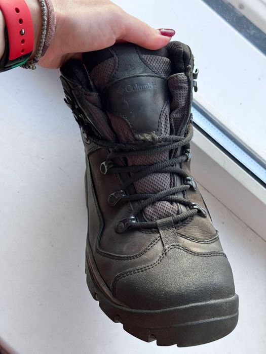 Продам ботинки зимние COLUMBIA