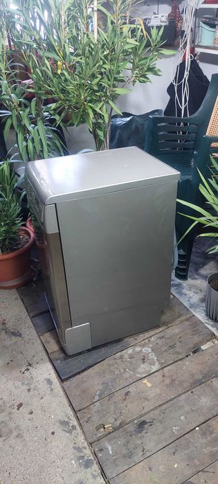 Съдомиялна Hotpoint Ariston LSF 835 - за части