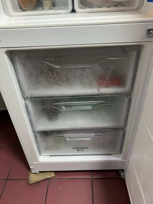 Холодильник Indesit СРОЧНО