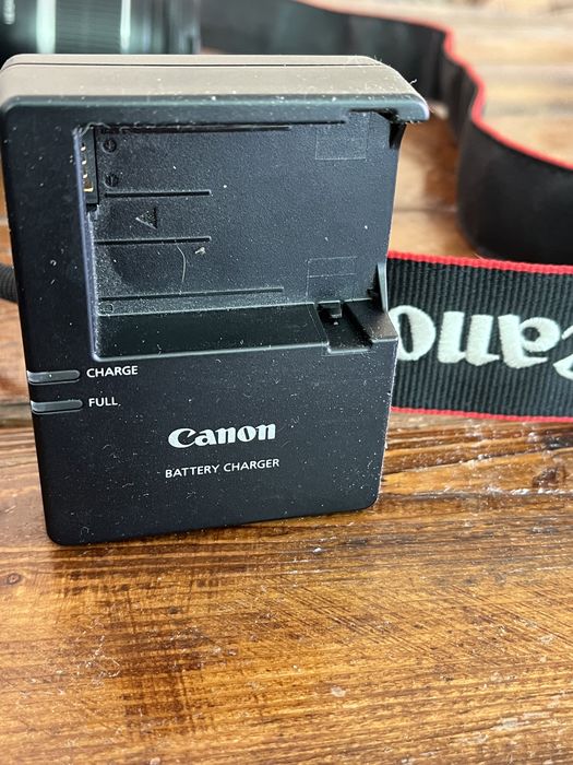 Фотоаппарат CANON 550D с аксессуарами.