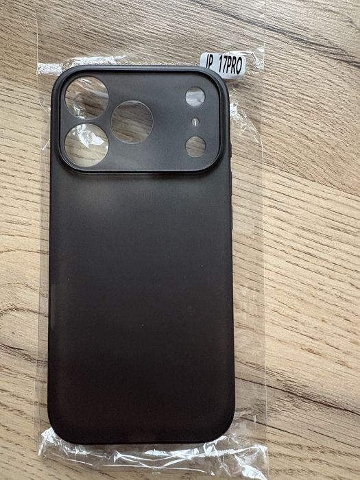Husa iPhone 17 / 17 Pro