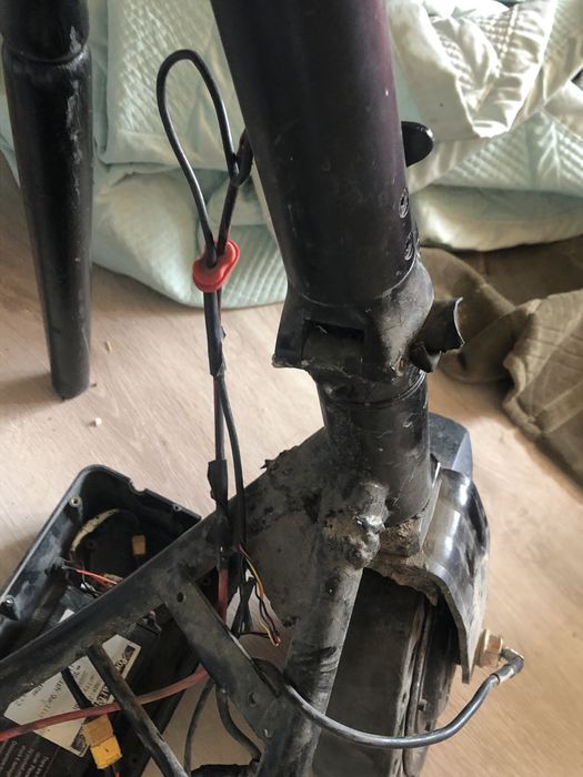 Продам электро самокат