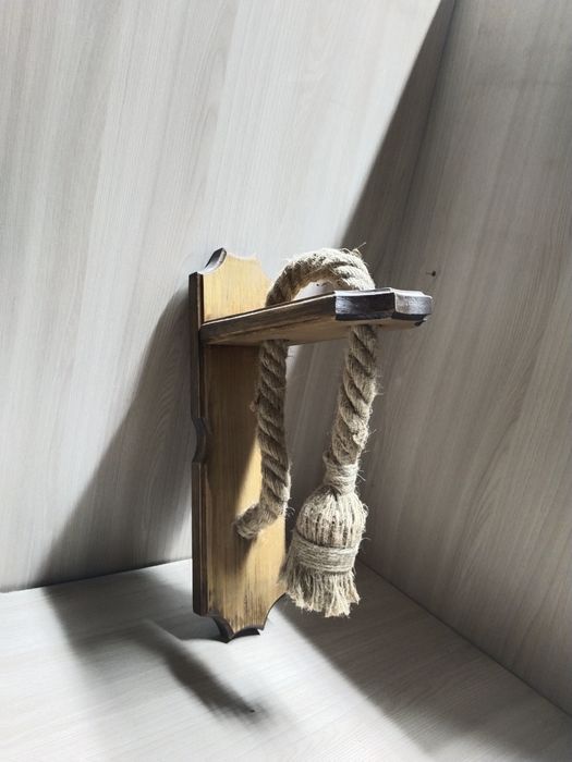 Светильник из дерева