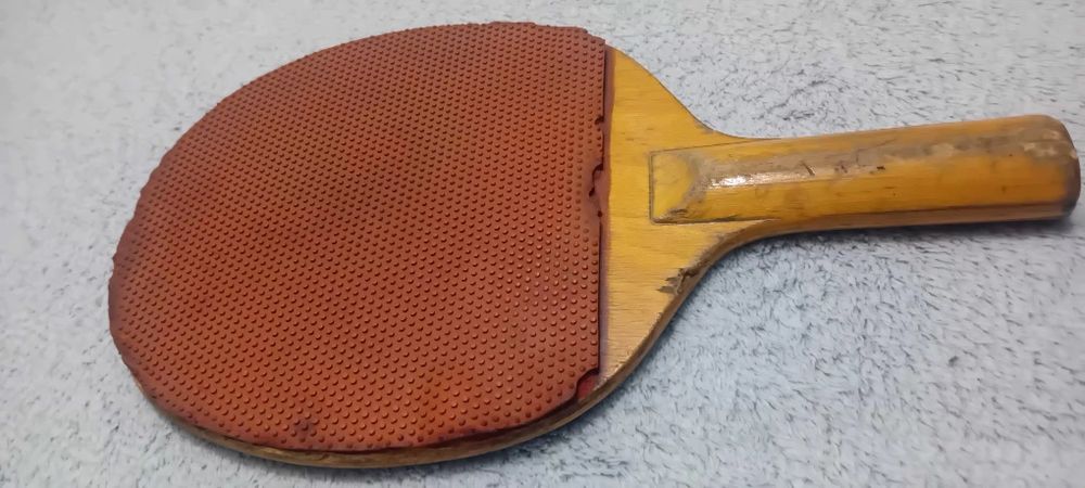 Paleta tenis de masă Shield + set mingi sigilate Shield 101