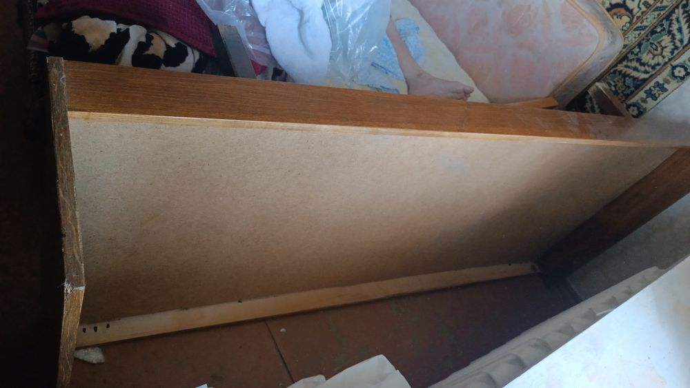 Продам кровать односпальную