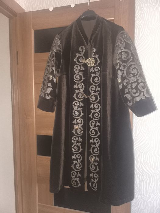 Продам камзол в хорошем состоянии