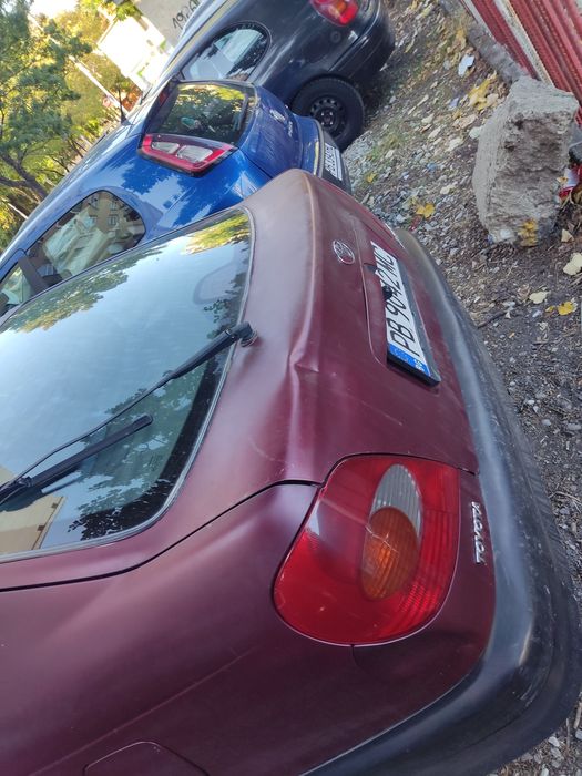 Тойота Авенсис 1.8