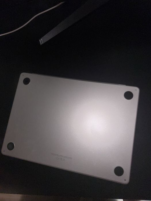 Apple MacBook Air M2 2022