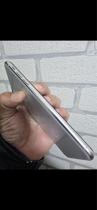 Iphone Xs max sotiladi