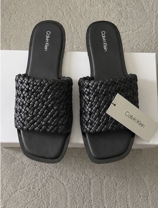 Calvin Klein дамски чехли – модел Flat Slide Latt