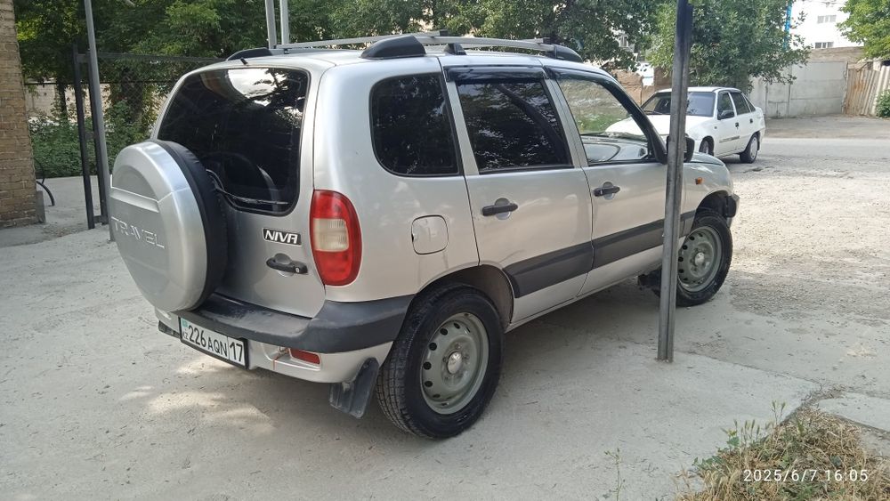 Шевроле нива 2007г,