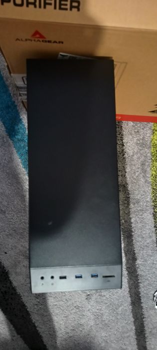 Vând PC bun la orice (fara Windows)