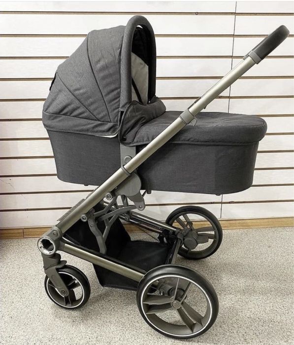 Каляска в отличном сост