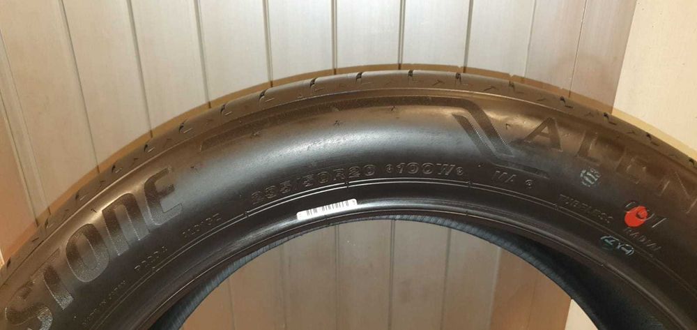4 Anvelope BRIDGESTONE 235/50r20