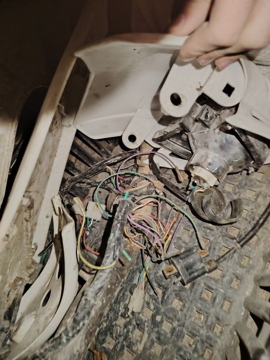 продам эндуро на запчасти