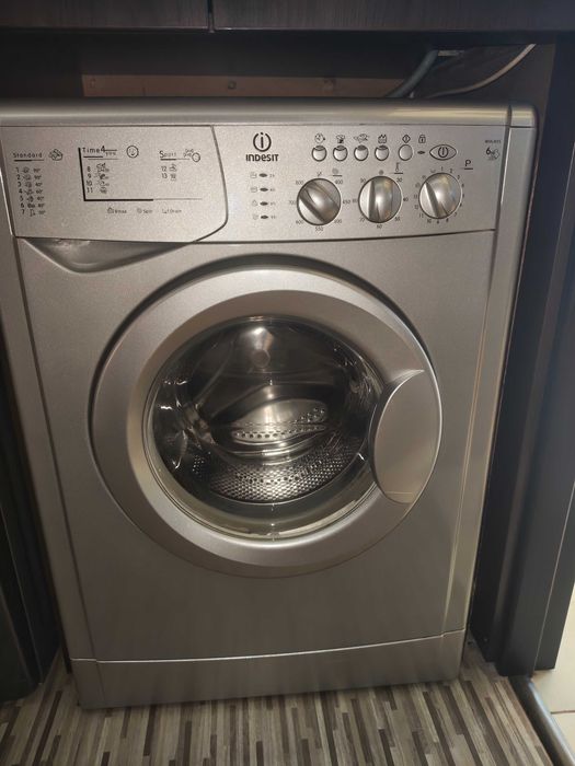 Пералня Indesit 6 кг – перфектно работеща