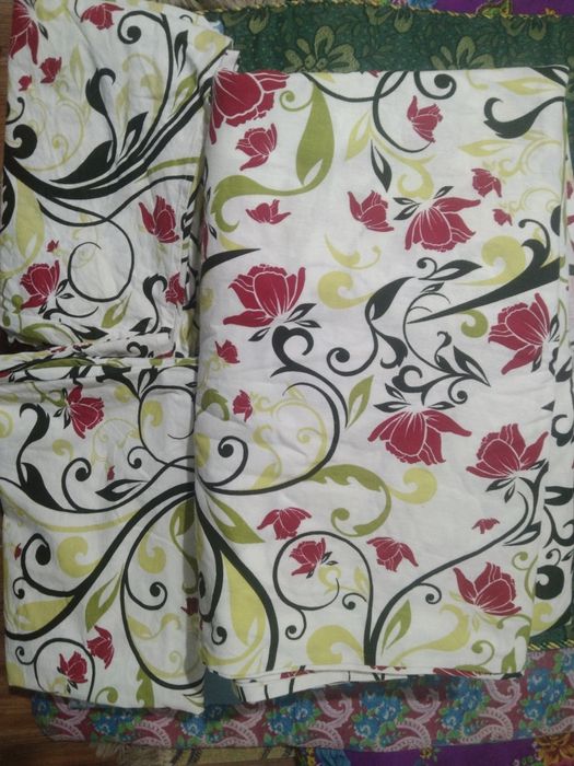 Продам двуспальное постельное белье