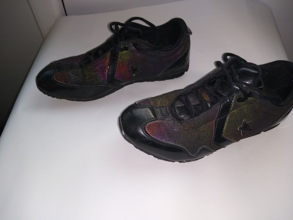 Маратонки Convers