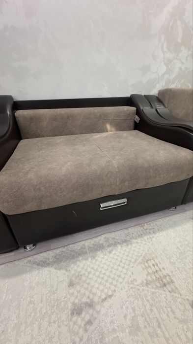 Диван и кресло продам