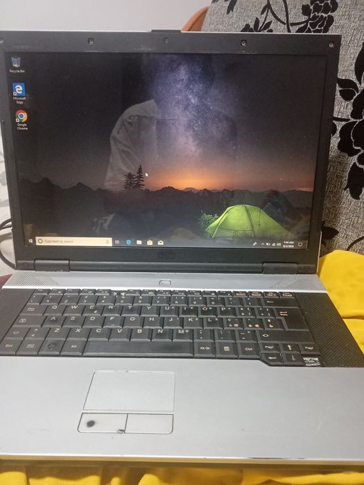 Se vinde leptop Fujitsu exprimo mobile v6555 în stare bună
